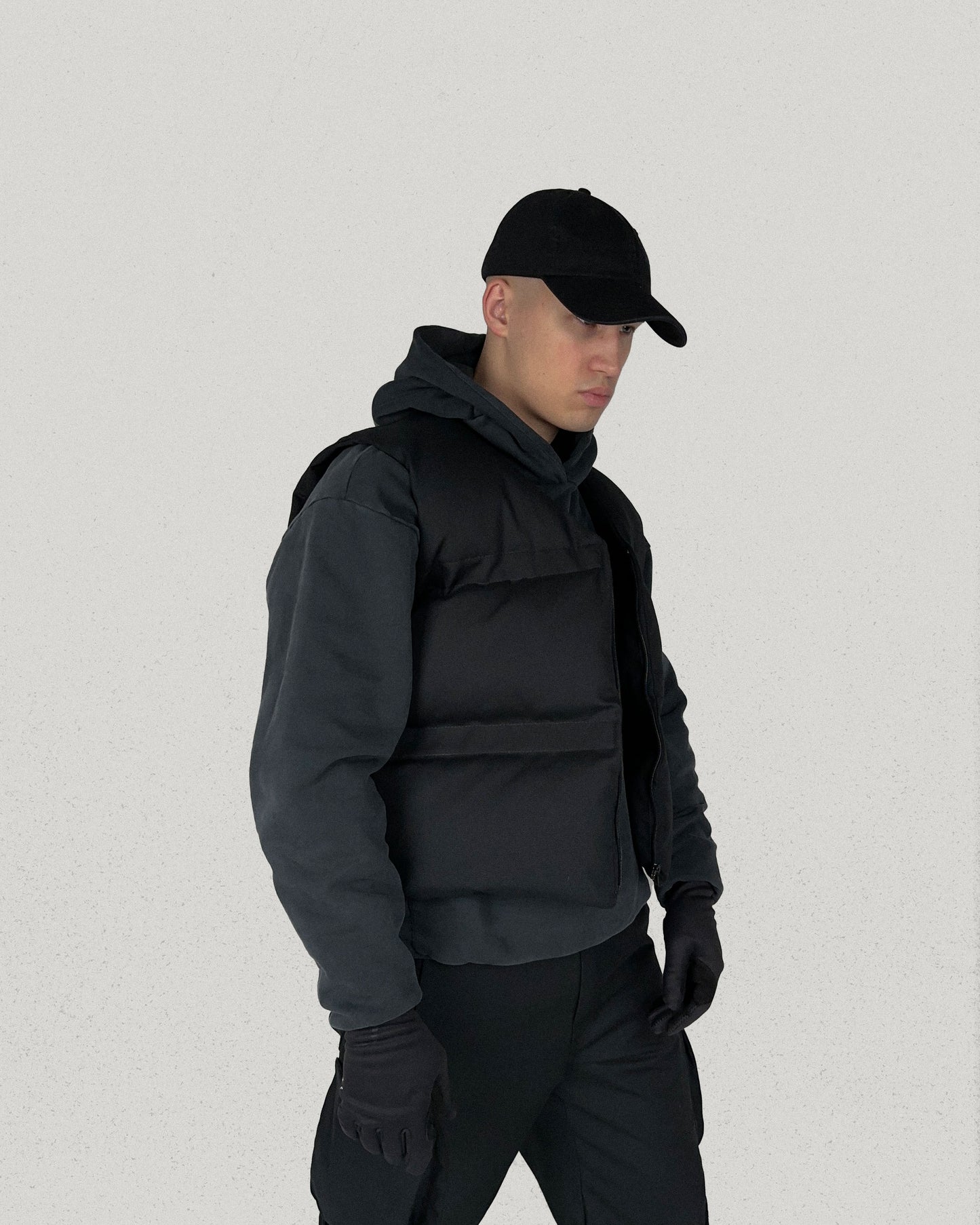 BLACK PUFFER VEST