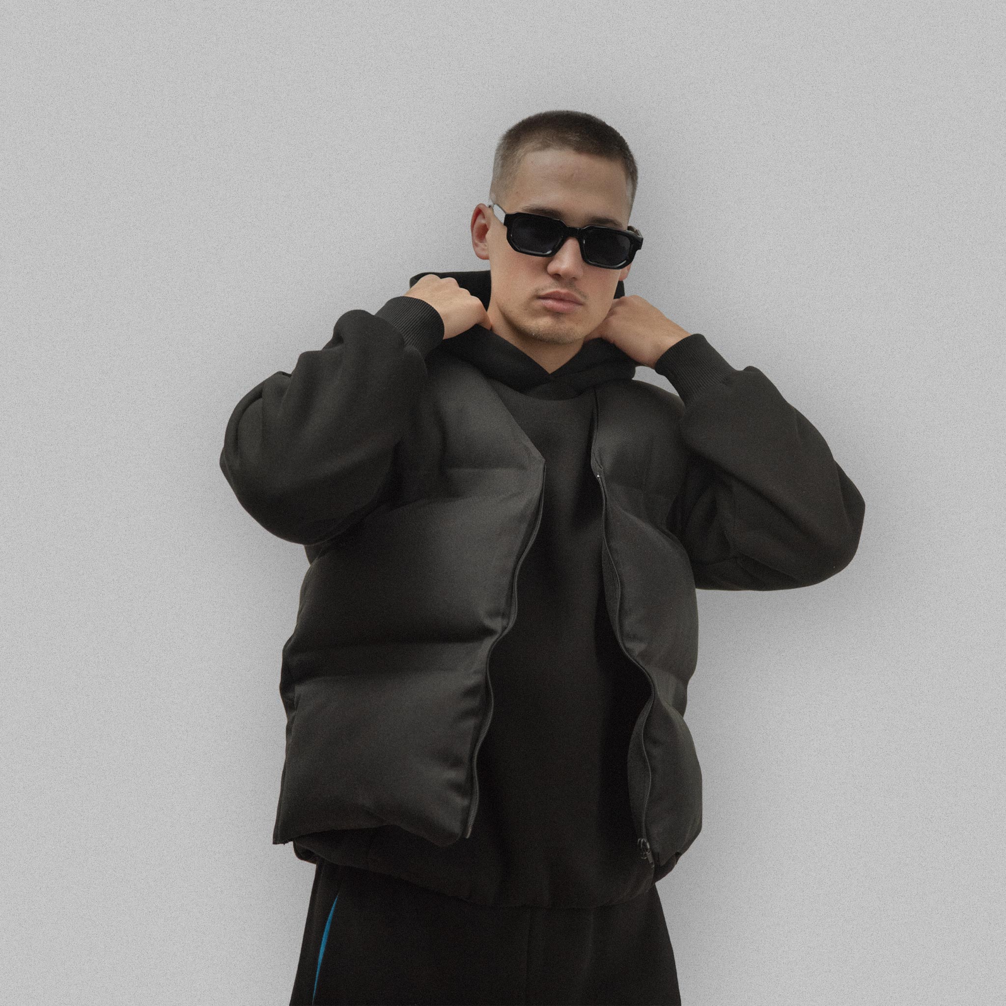 BLACK V2 PUFFER VEST